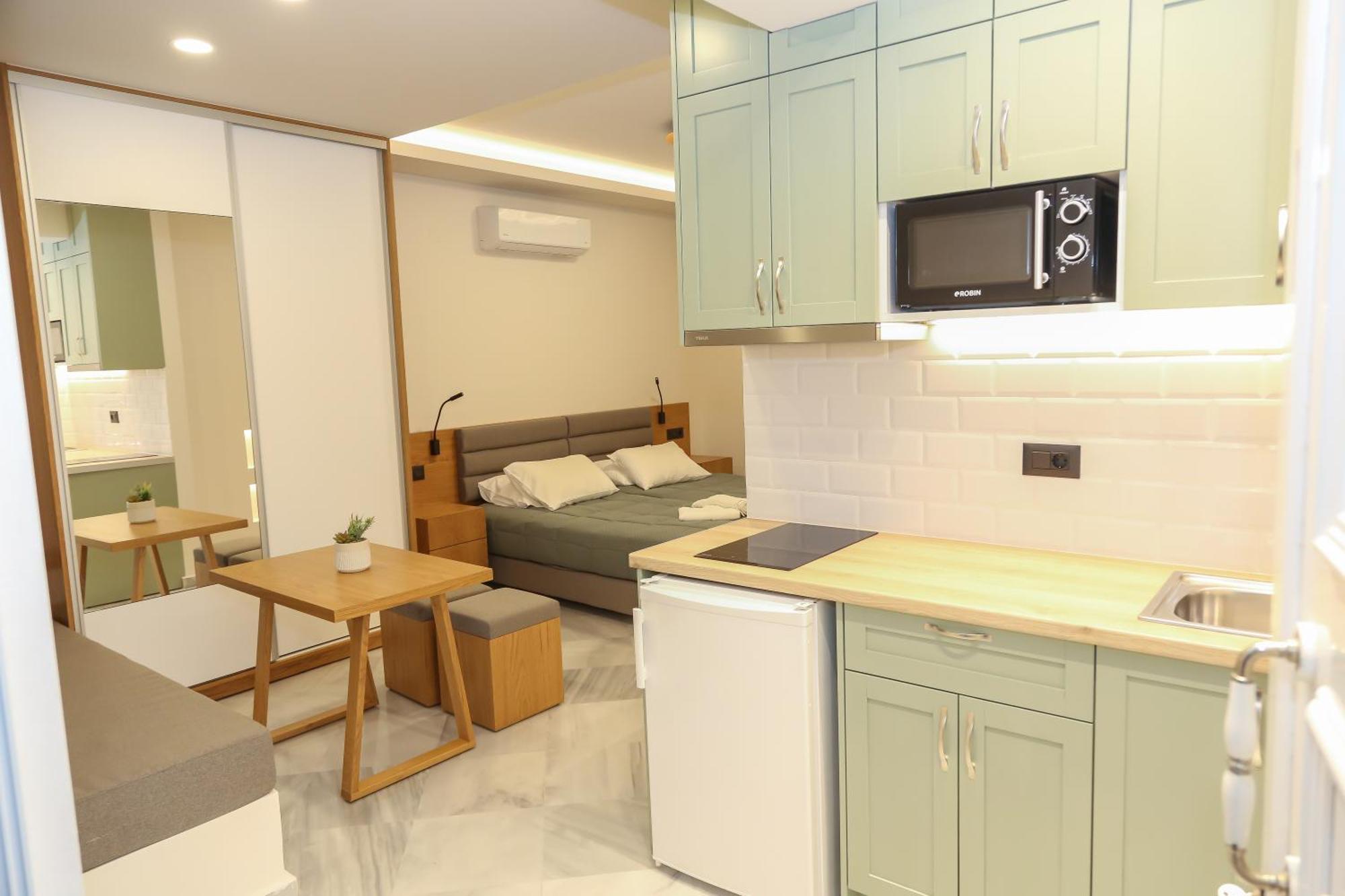 Heaven Apartments Agia Marina  Екстер'єр фото