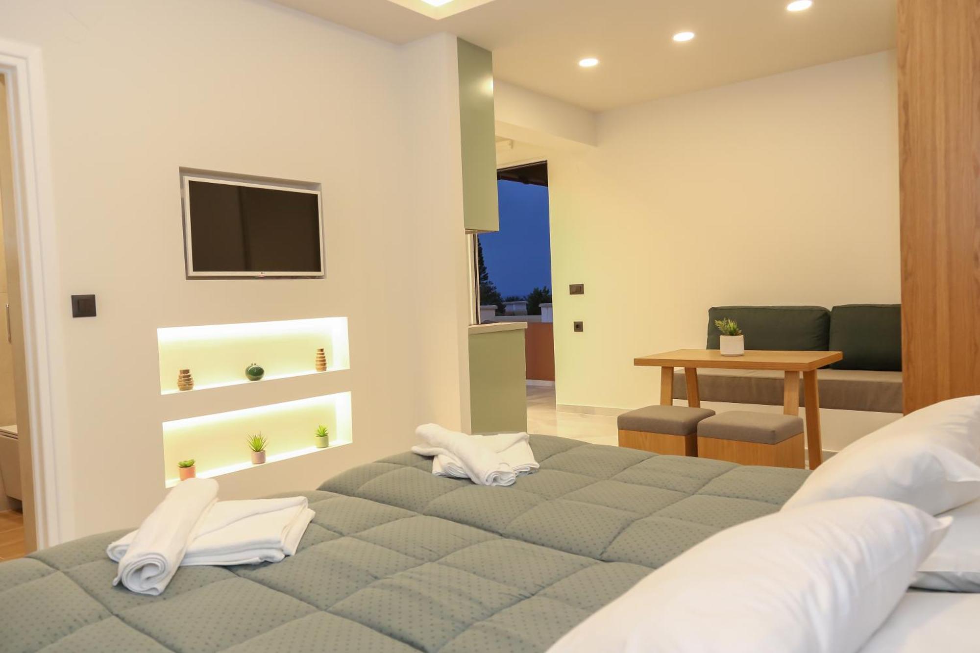 Heaven Apartments Agia Marina  Екстер'єр фото